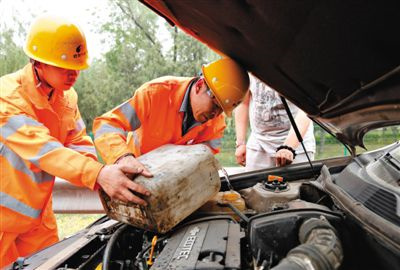 居巢区额尔古纳道路救援